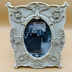 Antique Ivory Resin French Country Baroque Floral Oval Picture Frame